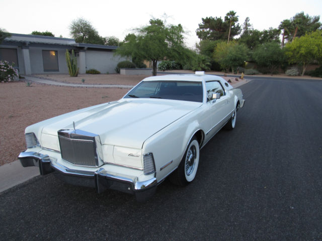 1974 Lincoln Mark Series 2-Door Coupe - photo 3