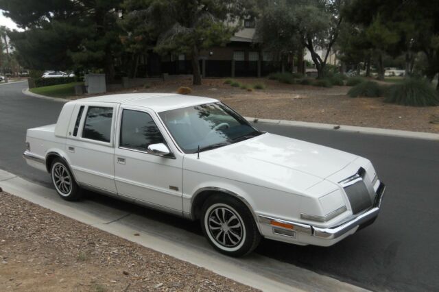 1992 Chrysler Imperial - photo 9