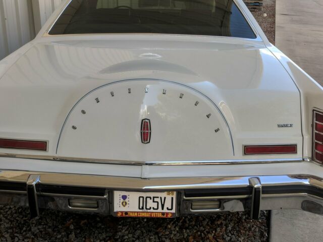 1978 Lincoln Mark Series Blue cloth interior - photo 4