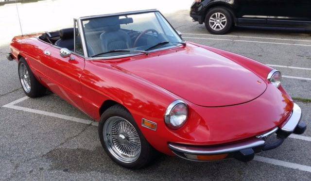 Gorgeous Red Alfa 2000 Spider Veloce Convertible 1974 Alfa Romeo Spider