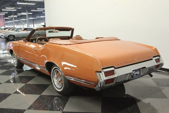 1971 Oldsmobile Cutlass Supreme Convertible - photo 10