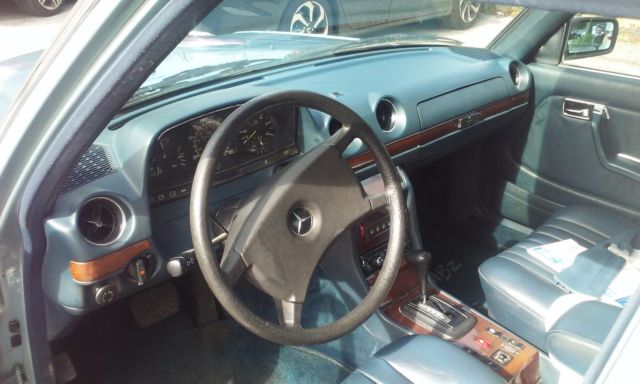 1985 Mercedes-Benz 300-Series W123 - photo 11