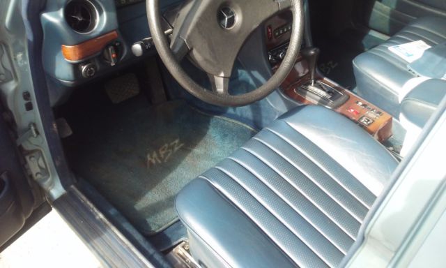 1985 Mercedes-Benz 300-Series W123 - photo 12