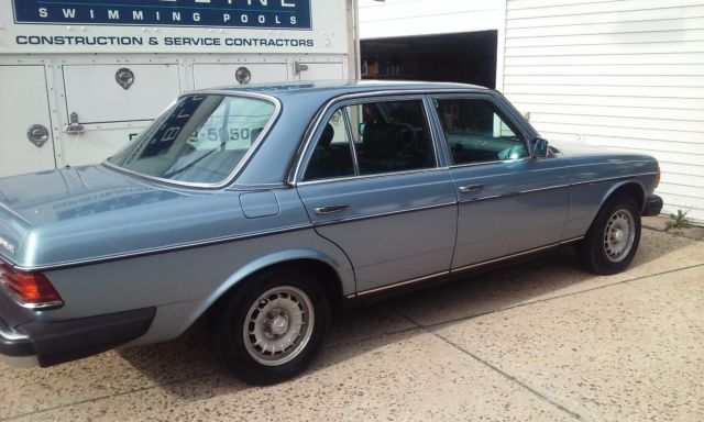 1985 Mercedes-Benz 300-Series W123 - photo 4