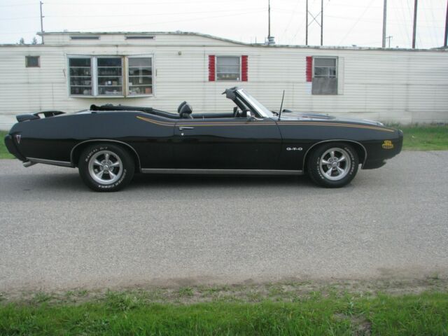 1969 Pontiac GTO convertible - photo 5