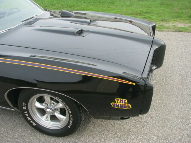 1969 Pontiac GTO convertible - photo 8