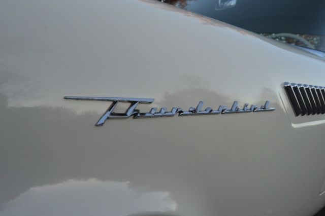 1957 Ford Thunderbird Roadster - photo 10
