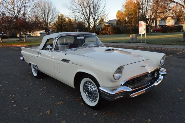 1957 Ford Thunderbird Roadster - photo 3
