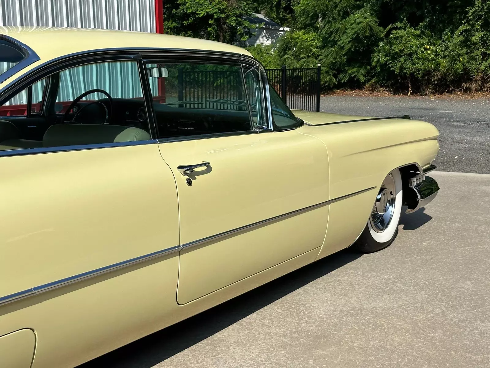 1959 Cadillac Coupe DeVille Deluxe, Gotham Gold, Air Ride 390 V8 A/C Stunner! - photo 7
