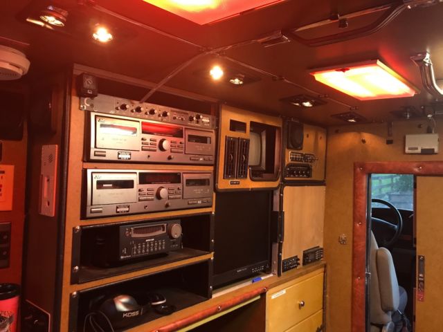 Gov't Surveillance Van - Equipment works! Audio, Visual, including Periscope 1992 Ford E-Series Van
