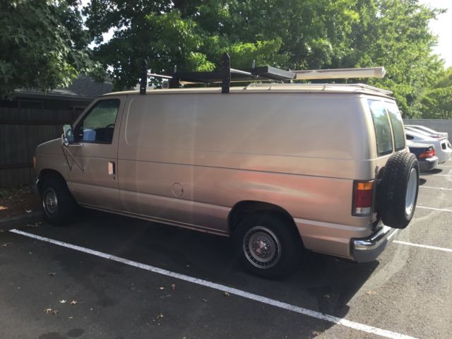 1992 Ford E-Series Van - photo 2