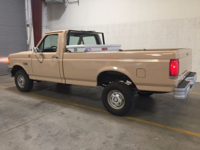 1990 Ford F-150 Custom - photo 5