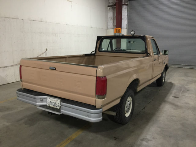 1989 Ford F-150 Custom - photo 5