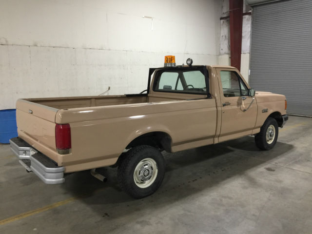 1989 Ford F-150 Custom - photo 6