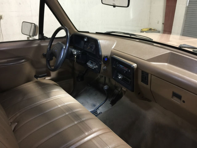 1989 Ford F-150 Custom - photo 9