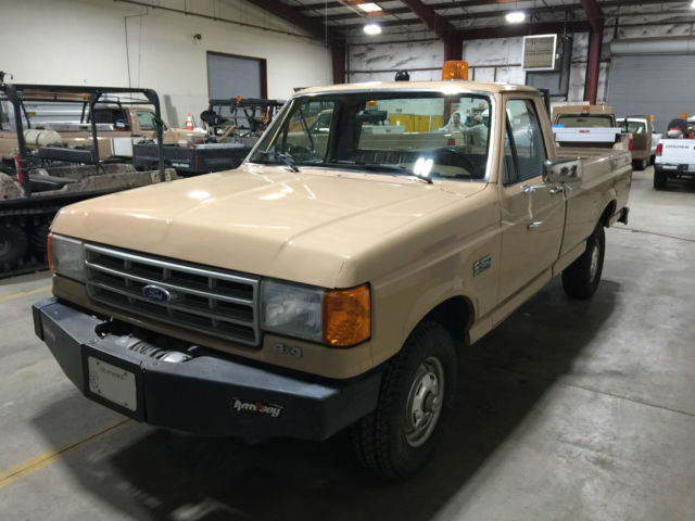 GOVT. MAINTAINED FLEET VEHICLE NO RESERVE!!! 1987 1988 1990 1991 1992 1993 1994 1989 Ford F-150 4WD Custom Standard Cab Pickup 2-Door
