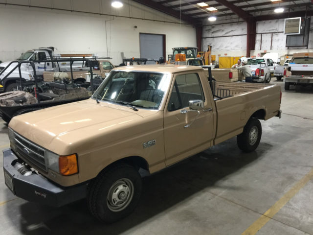 1989 Ford F-150 4WD Custom Standard Cab Pickup 2-Door - photo 3