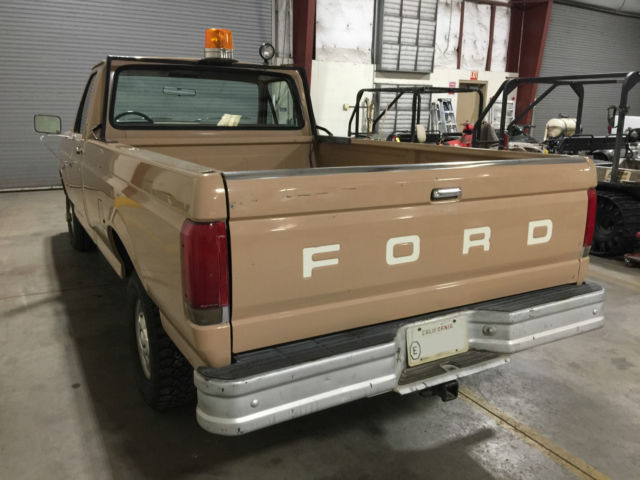 1989 Ford F-150 4WD Custom Standard Cab Pickup 2-Door - photo 7