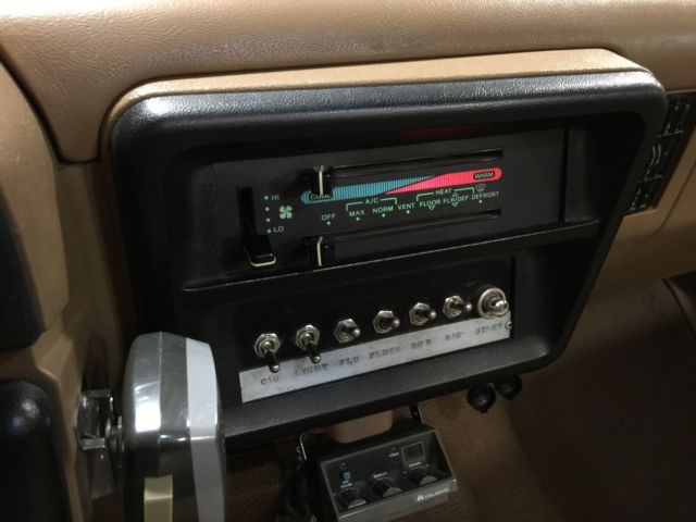 1990 Ford F-150 Custom Standard Cab Pickup 2-Door - photo 12