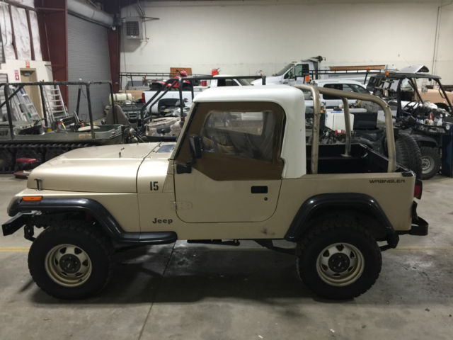1994 Jeep Wrangler SE - photo 2