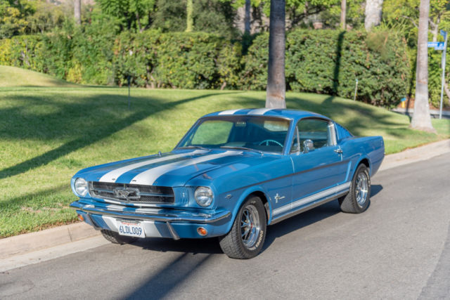 1965 Ford Mustang - photo 2