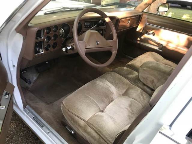 1988 Plymouth Fury Salon 4dr Sedan - photo 11
