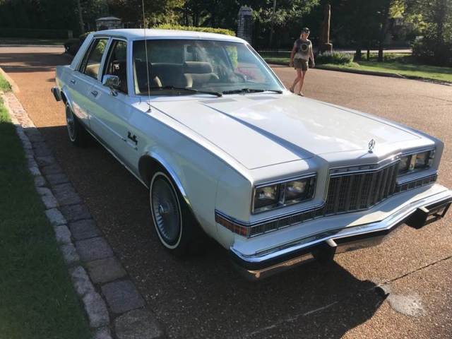 1988 Plymouth Fury Salon 4dr Sedan - photo 8