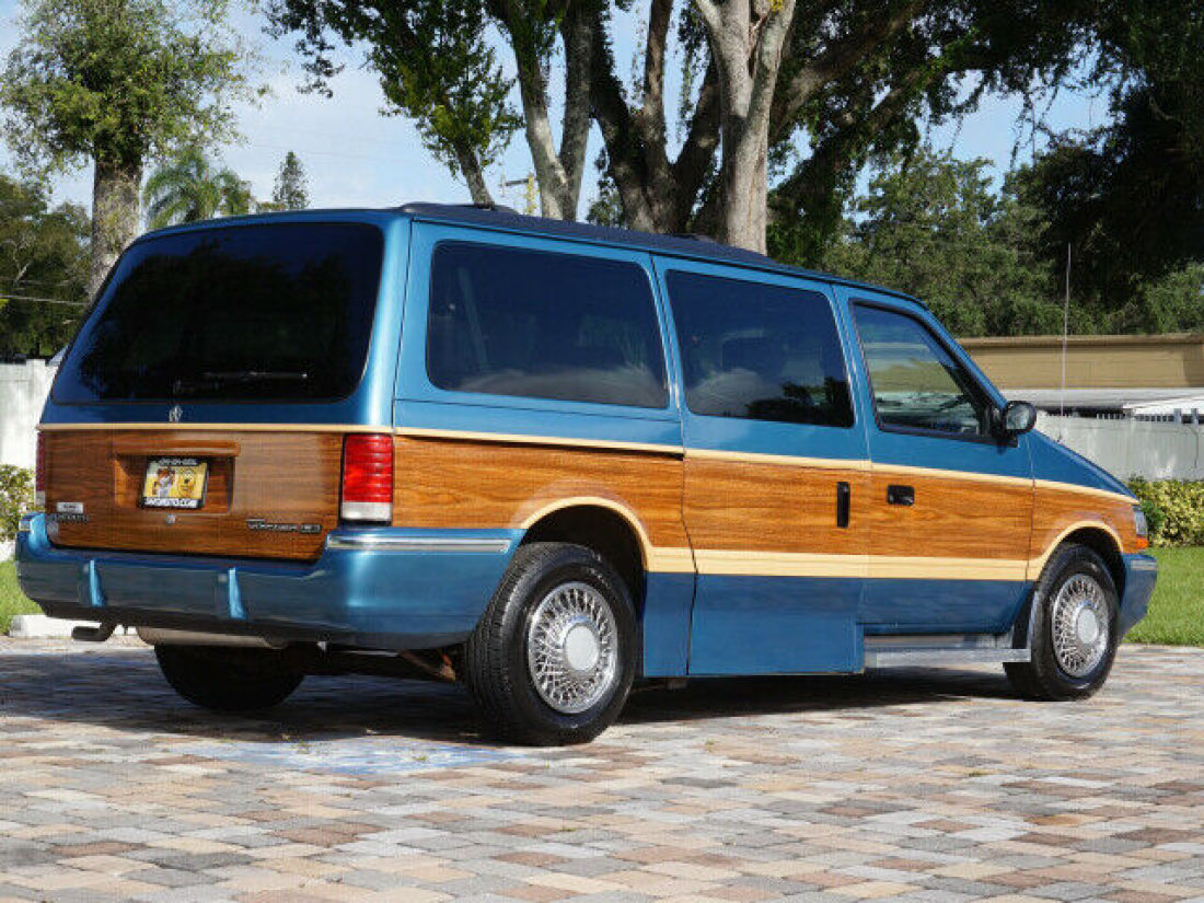1992 Plymouth Grand Voyager LE Wheelchair Conversion - photo 6