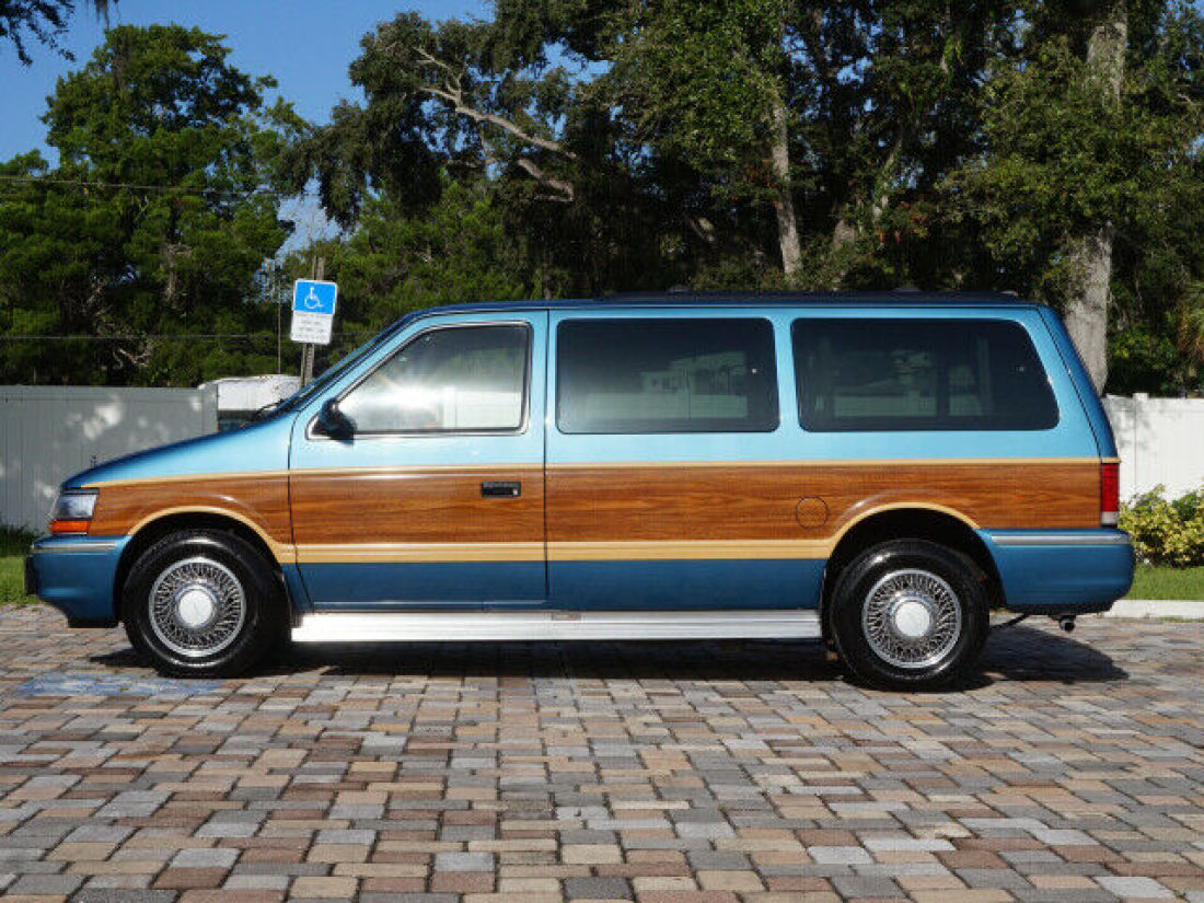1992 Plymouth Grand Voyager LE Wheelchair Conversion - photo 9