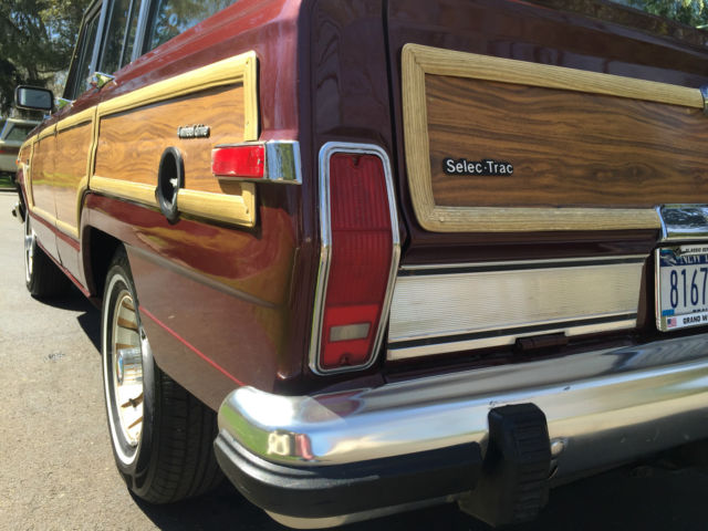 1986 Jeep Wagoneer Grand - photo 11