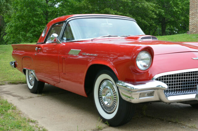 1957 Ford Thunderbird LIPSTICK RED E-BIRD CONVERTIBLE W/COLD AIR - photo 9