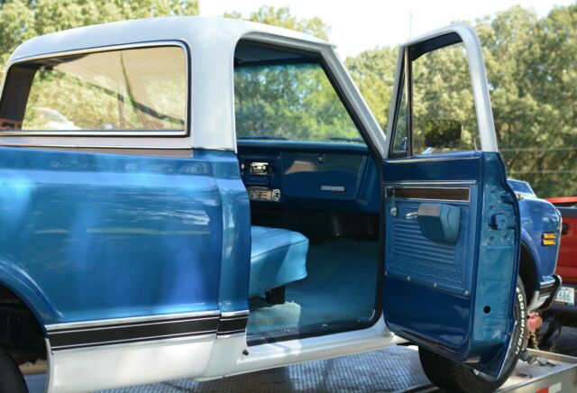1970 Chevrolet C-10 SWB FLEETSIDE PICKUP TRUCK - photo 11