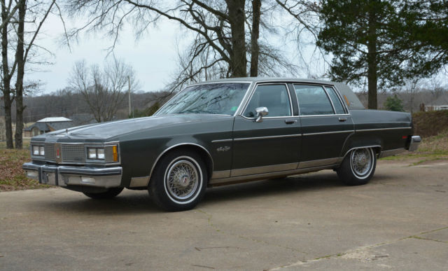 GRANDPAWS 1983 OLDSMOBILE 98 REGENCY 1983 Oldsmobile Ninety-Eight