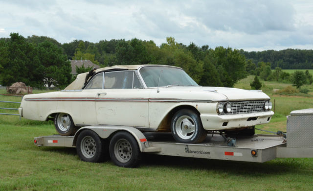 GRANDPAWS BARNFOUND 1962 FORD GALAXIE 500 SUNLINER CONVERTIBLE PROJECT 1962 Ford Galaxie