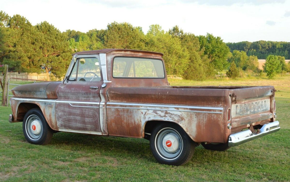 GRANDPAWS BARNFOUND 1966 CHEVROLET C10 SWB FLEETSIDE CUSTOM CAB PICKUP TRUCK 1966 Chevrolet C-10 CUSTOM CAB W/BIG BACK WINDOW
