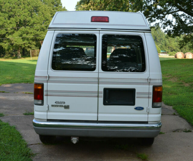 1992 Ford E-Series Van Mark III raised roof custom van - photo 10