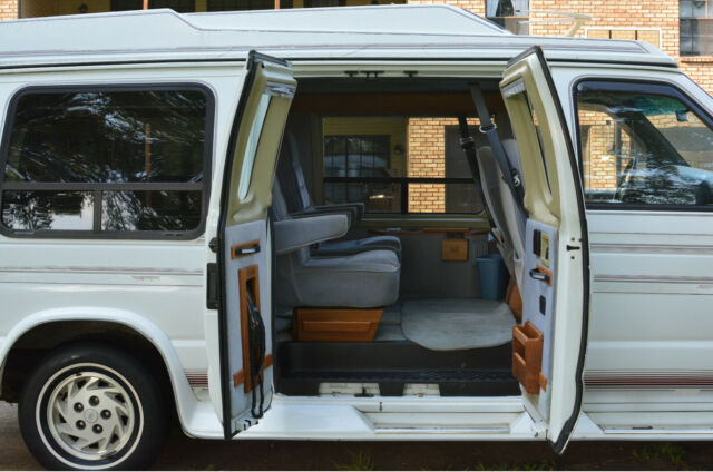 1992 Ford E-Series Van Mark III raised roof custom van - photo 12