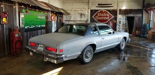 1977 Buick Riviera 2 Door Hard Top Coupe - photo 12