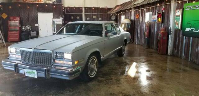 1977 Buick Riviera 2 Door Hard Top Coupe - photo 5