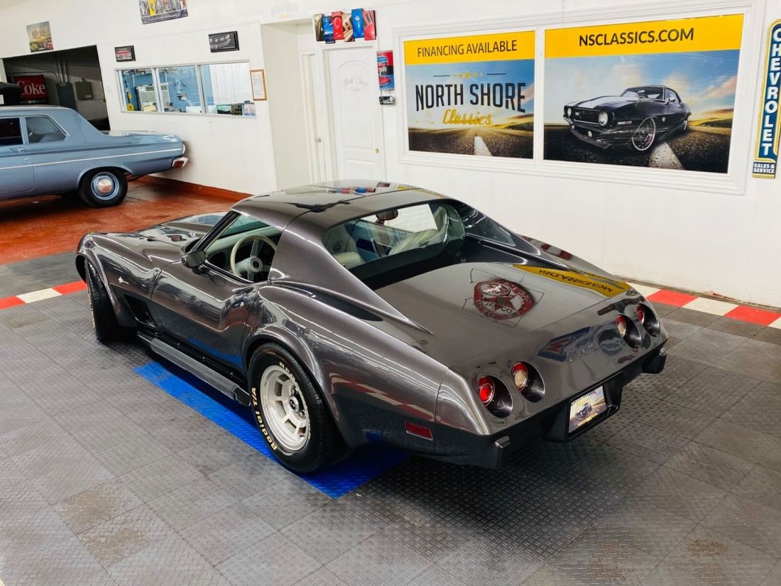 1977 Chevrolet Corvette - RESTO MOD - T TOPS - DRIVES EXCELLENT - SEE VIDE - photo 3