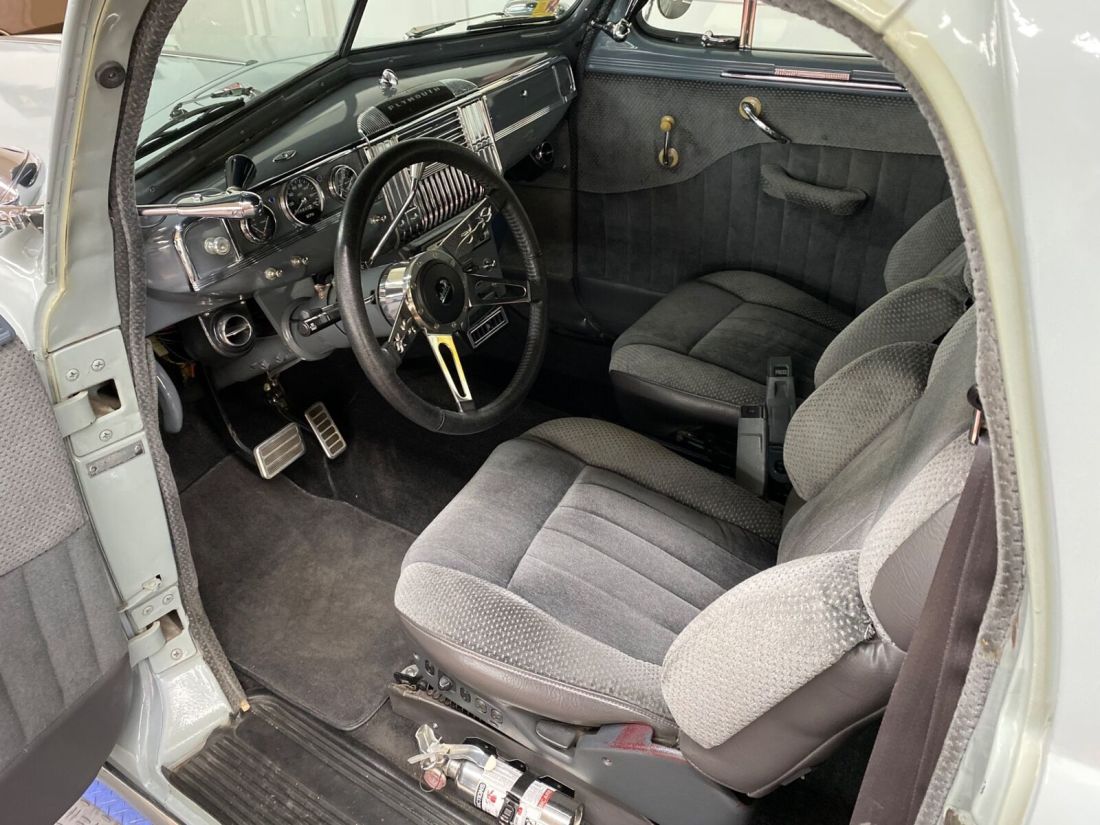1948 Plymouth Club Coupe -Modern A/C system - SBC 350 Engine - Drive Anywhe - photo 5