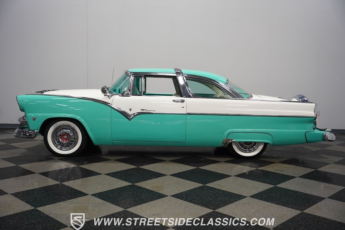 1955 Ford Fairlane Crown Victoria - photo 10