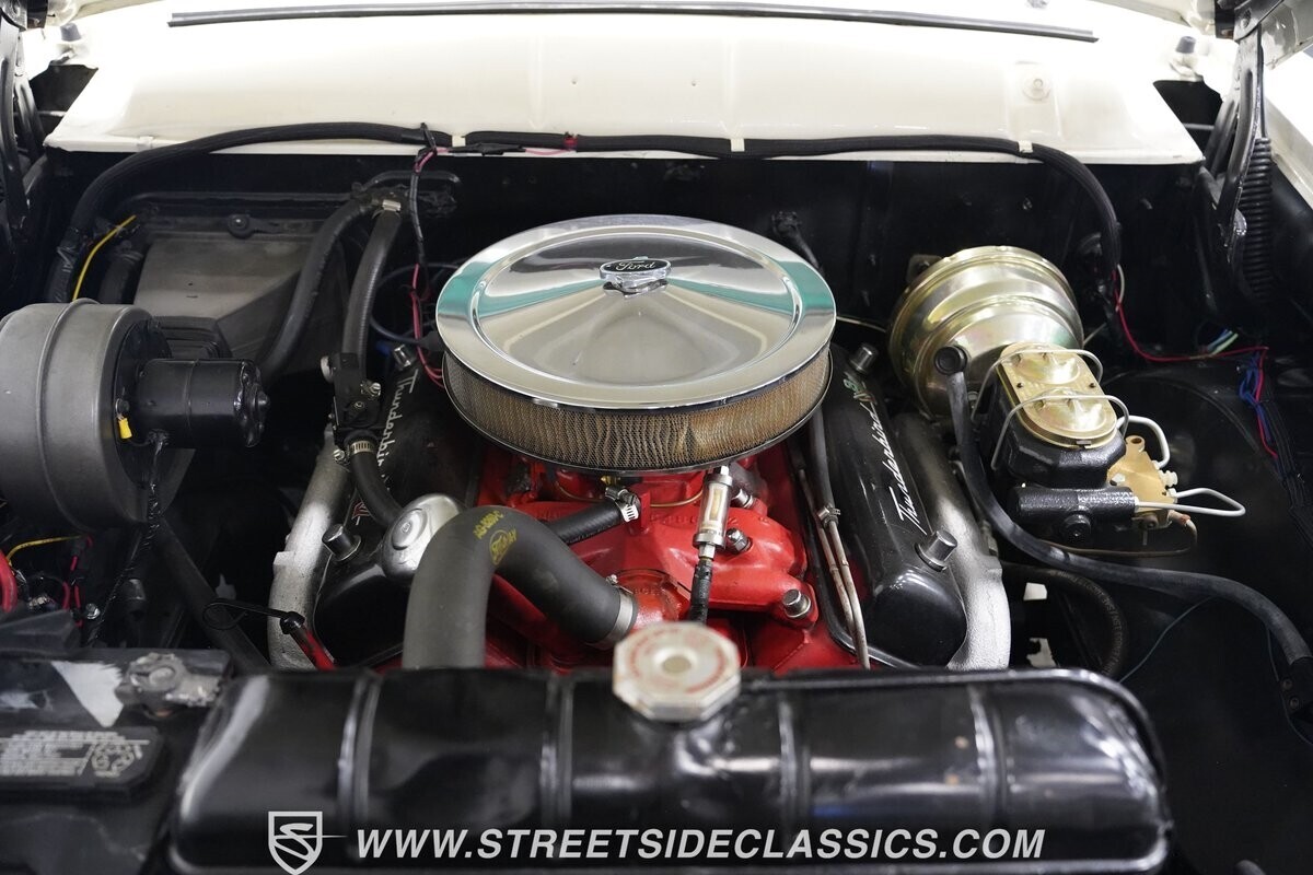 1955 Ford Fairlane Crown Victoria - photo 4