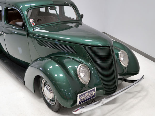 1937 Ford Deluxe - photo 11