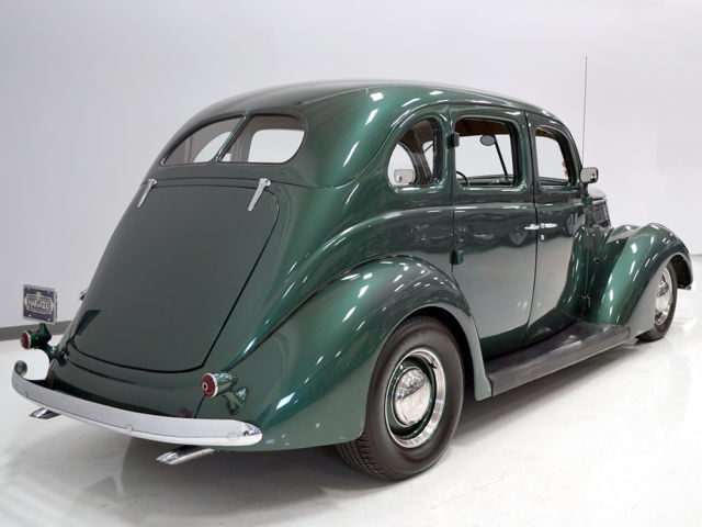 1937 Ford Deluxe - photo 6