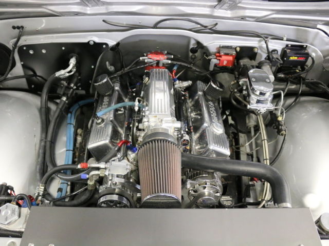 1971 GMC Suburban - photo 4