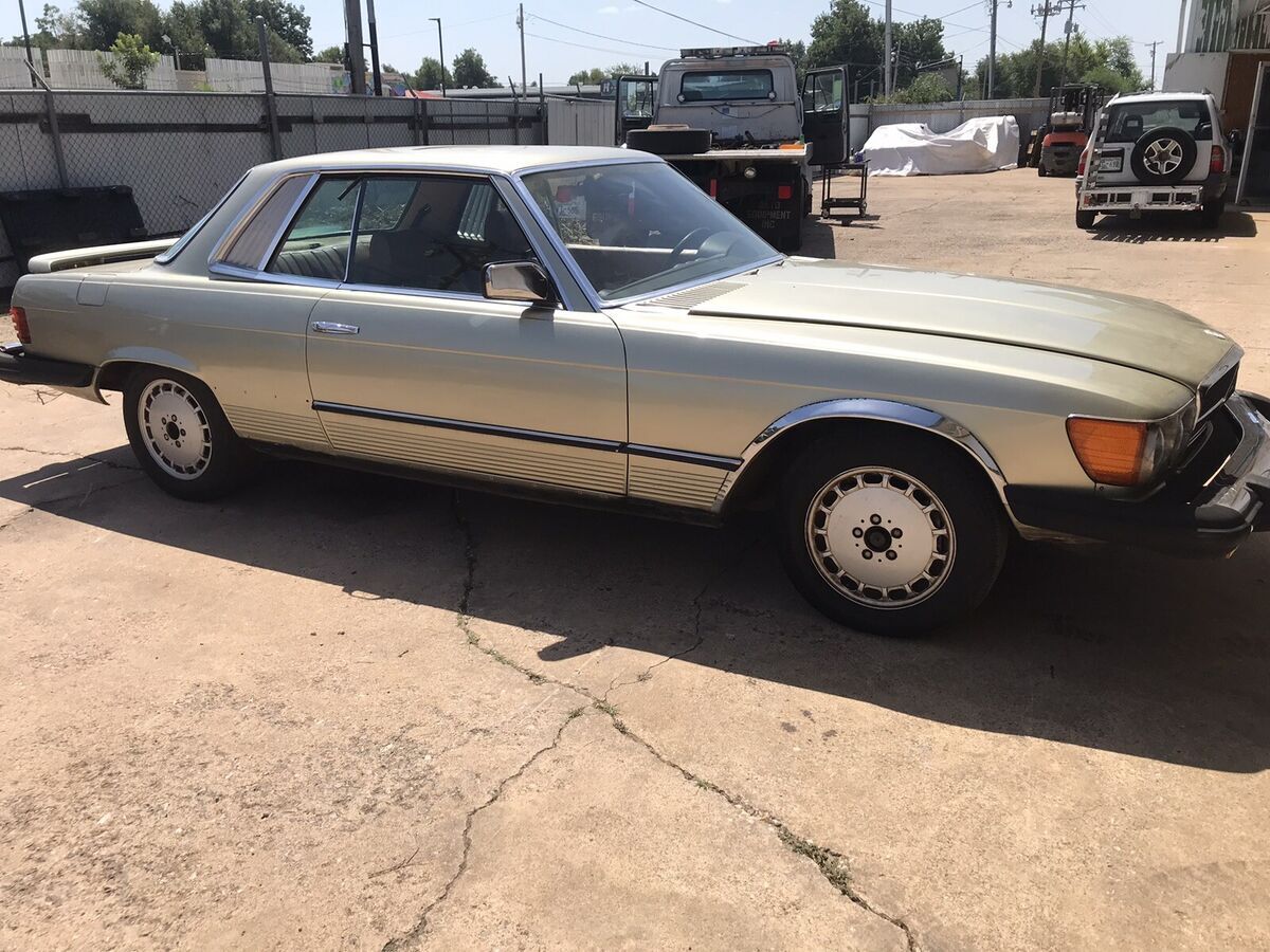 1980 Mercedes-Benz 450 SLC