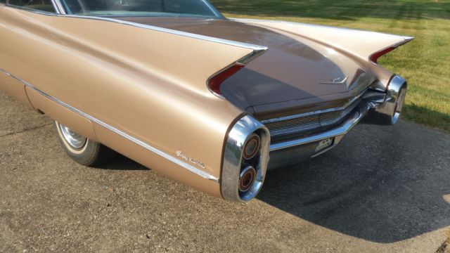 1960 Cadillac DeVille chrome - photo 2