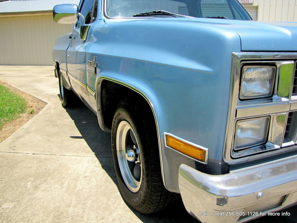 1982 Chevrolet C-10 SCOTTDALE SWB " SHARP RIDE " - photo 9