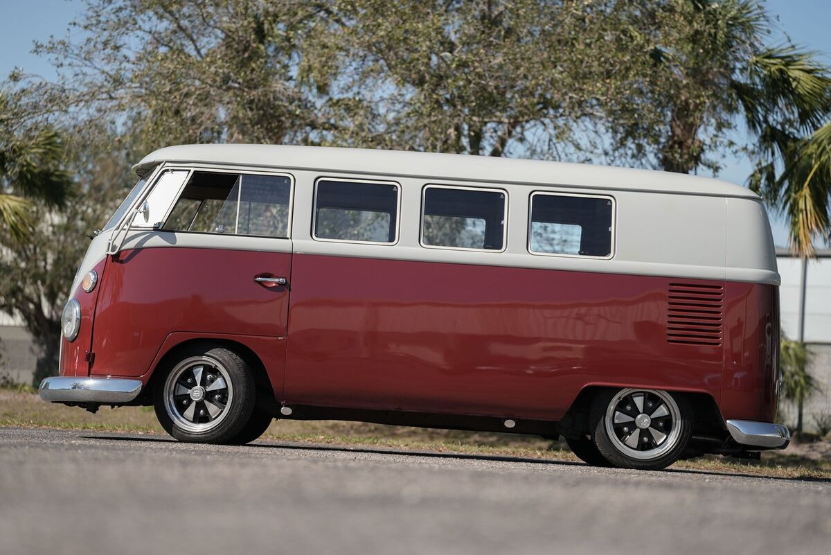 1967 Volkswagen Bus - photo 11